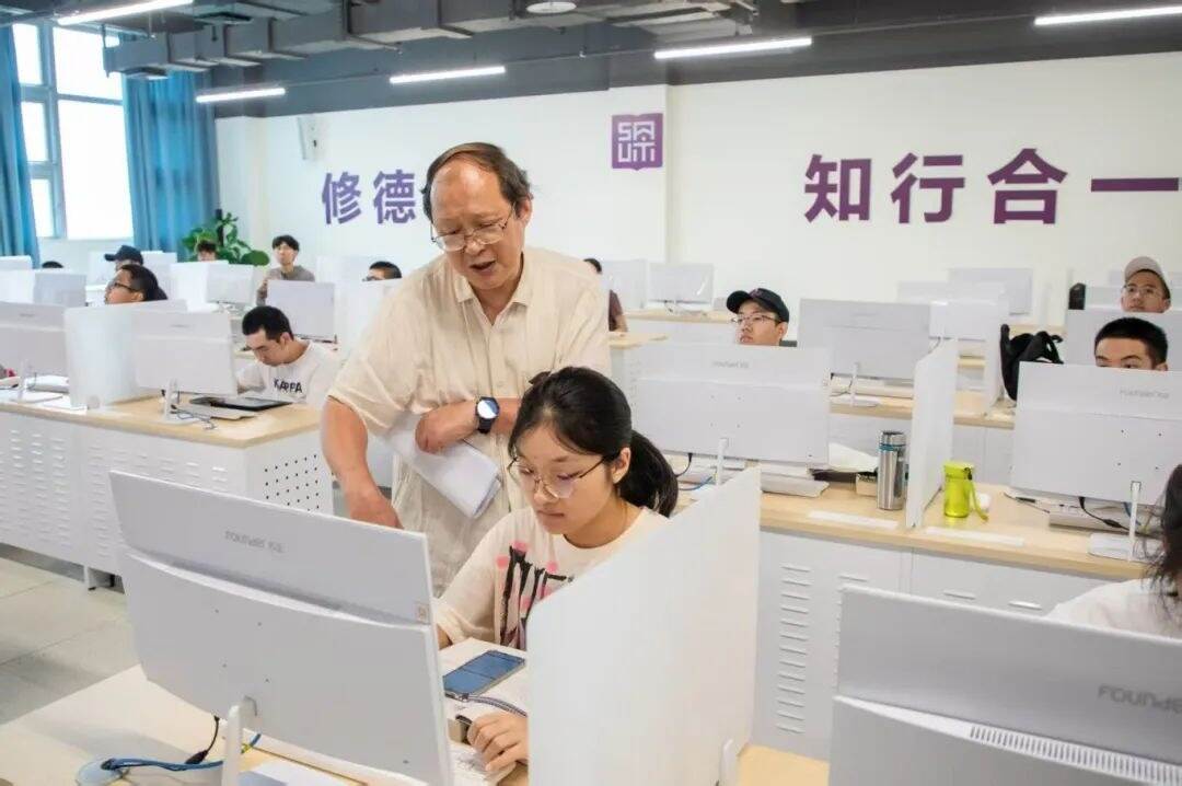 祝贺！英国威廉集团官网两门课入选深圳“精品共享课”